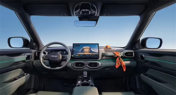 吉利牛仔 SUV 官图再曝：1.5TD 动力，配 17 英寸越野胎及红色卡钳