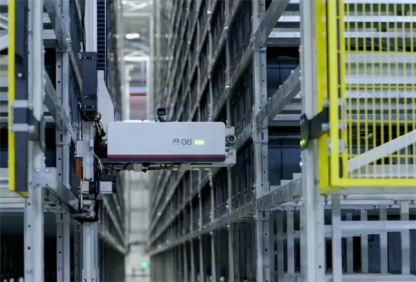 京东物流发布“智狼”机器人：新一代货到人系统效率提升超 3 倍