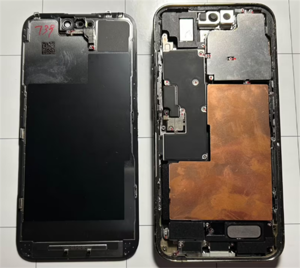 罕见iPhone原型机曝光，疑为触觉按钮测试设备