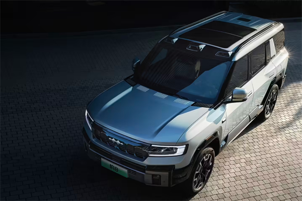 比亚迪方程豹豹 8 发布：起售价 37.98 万元