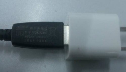 USB音箱插电脑有吱吱吱的电流声音怎么办