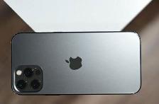 苹果出手：使用内部传感器检测iPhone电池膨胀问题