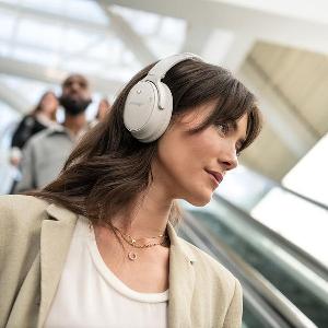 Bose推出全新一代QuietComfort 45消噪耳机，新增通透模式