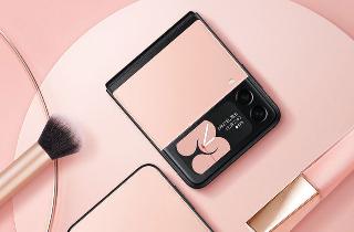 神似化妆盒！三星Galaxy Z Flip3甜粉少女配色上市