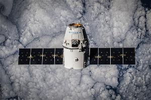 SpaceX遭重创，40多卫星因地磁风暴报废