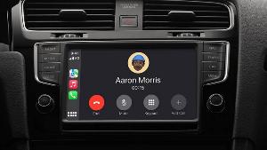 部分iPhone14 Pro用户遇到CarPlay使用问题，在电话呼叫中对方听不到自己声音