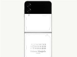 三星与奢侈品牌Maison Margiela深度定制：三星Galaxy Z Flip4限量版已上架预计在12月1日开售