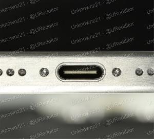 iPhone 15 Pro 的谍照暴露：展示了新的 USB-C 接口
