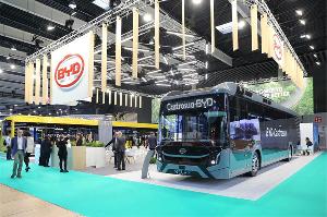 比亚迪发布纯电动巴士：铰接车型比亚迪 B19 和单机车型 BYD-Castrosua