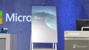 消息称：微软即将升级 Surface Hub 2S 白板，确认支持旋转
