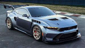 福特 Mustang(野马) GTD 新型超级跑车，美国售价约为 30 万美元