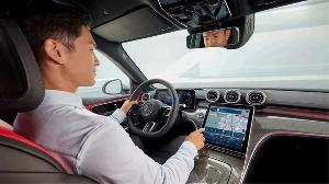 梅赛德斯-奔驰将在全球以 OTA 升级第二代 MBUX 智能人机交互系统