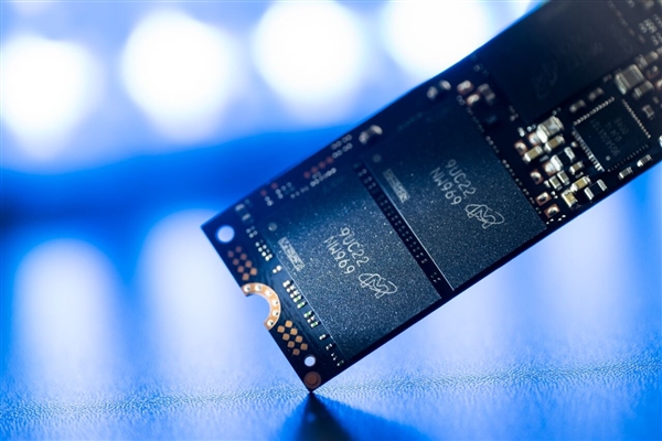 原厂颗粒！英睿达发布P5高性能M.2 SSD：3.4GB/s、最大2TB