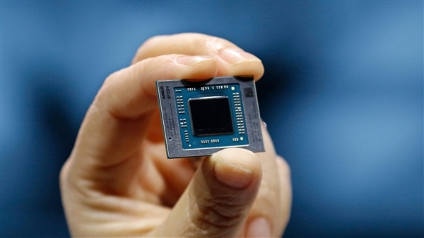 AMD CPU最弱一环成功翻身 苏姿丰：135款AMD笔记本在路上
