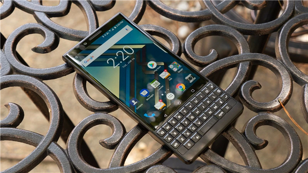 官方称新款黑莓智能手机将在今年发布：仍带物理键盘