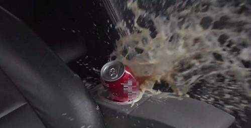 炎炎夏日易拉罐装的带气饮料啤酒等，长时间存放在车里可能会