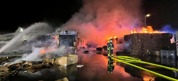 特斯拉柏林超级工厂发生火灾，批评者呼吁停止生产