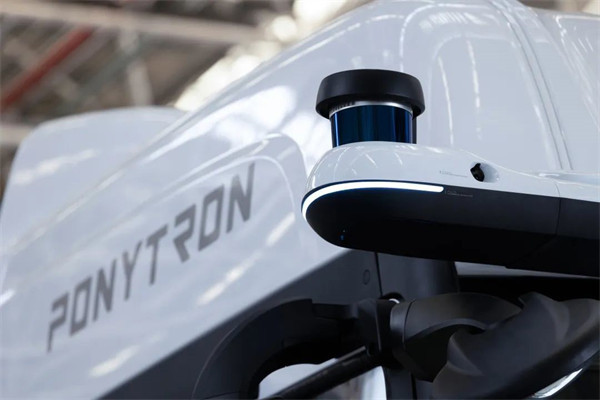 小马智行发布第三代自动驾驶卡车软硬件集成系统：多传感器 360° 全景无盲区