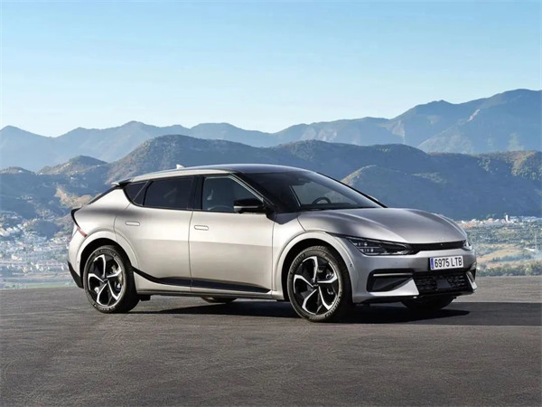 现代汽车考虑为起亚第二代 Ray EV 上使用 CATL生产的磷酸锂铁电池