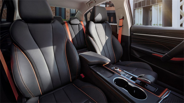 奇瑞汽车艾瑞泽 5 GT上市：推出两种动力，售价 7.99 万元-10.99 万元