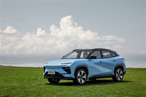 奇瑞纯电SUV车型eQ7官图发布，预计售价15-20万元