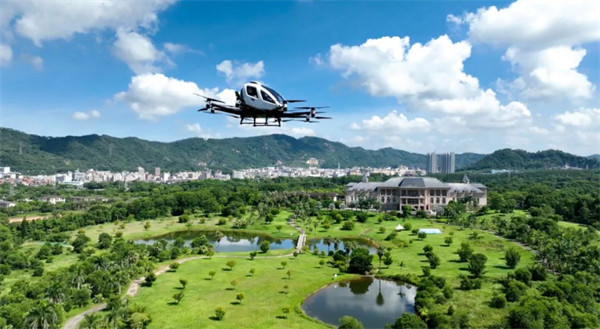 亿航智能将在深圳推出 EH216-S 自动驾驶飞行器的空中旅游观光体验服务