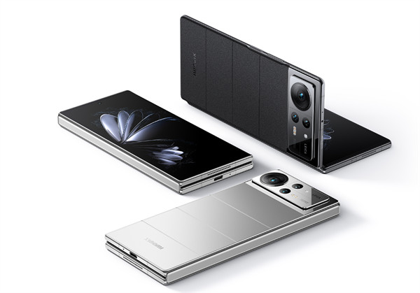 小米 MIX Fold 3 折叠屏手机将于 8 月发布