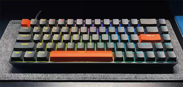 醉鹿 G65 磁轴游戏键盘将于 10 月 31 日发售