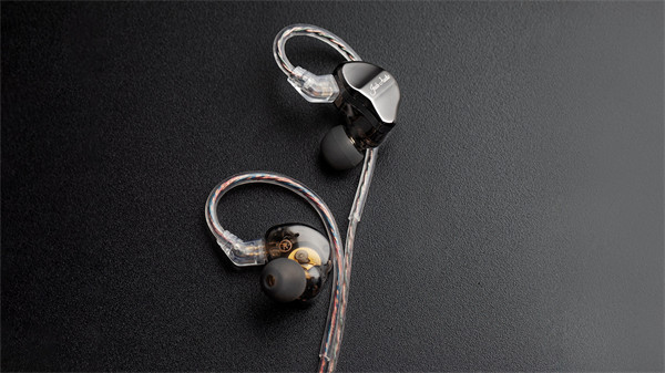 飞傲推出 JD1 入耳式动圈耳机，首发价 79 元